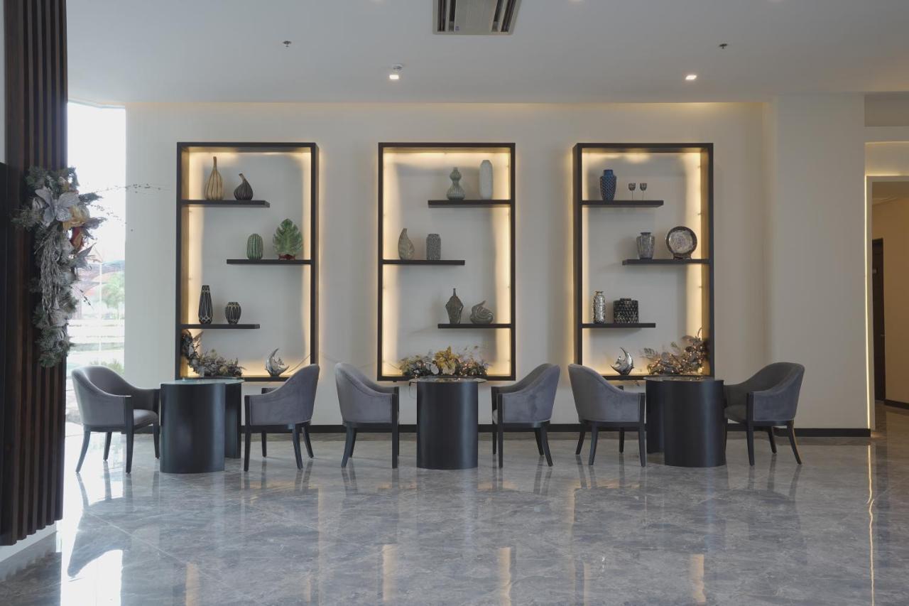 Winrich Hotel Mactan Exterior foto